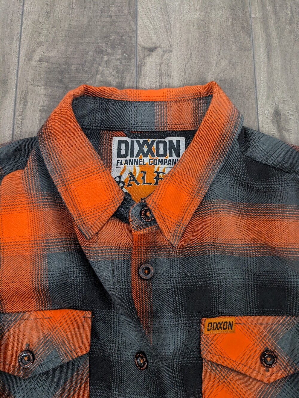 Dixxon Flannel Company Women's Shirt Salem Size Medium - Picture 5 of 15